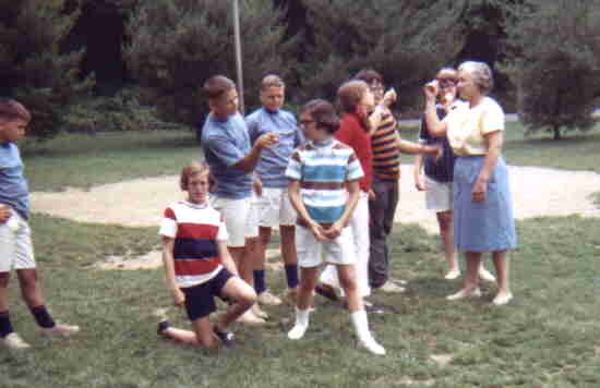 Family picnic June 21, 1969C.jpg (15095 bytes)