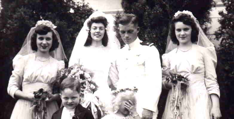 John & Margaret, Wedding2.jpg (21581 bytes)