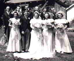 John & Loretta wedding Sept 8, 1939.jpg (6651 bytes)